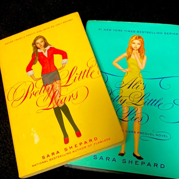 Book Bundle - Picture 1 of 4